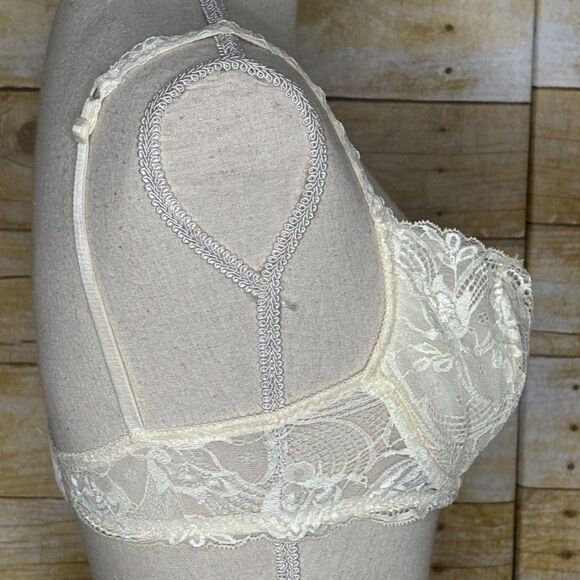 VICTORIA'S SECRET VINTAGE GOLD LABEL LACE LIGHTLY LINED UNDERWIRE BRA SZ. 34C - Picture 2 of 4
